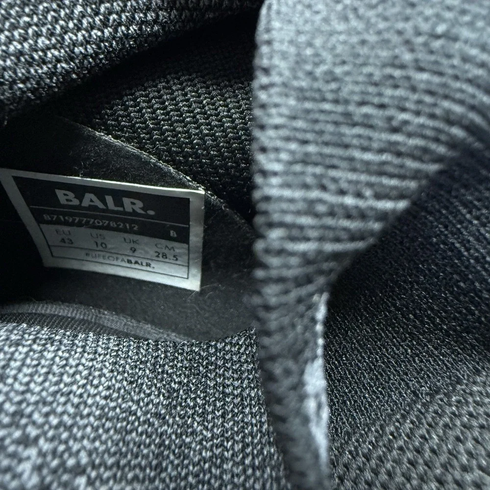 BALR. please collars retain